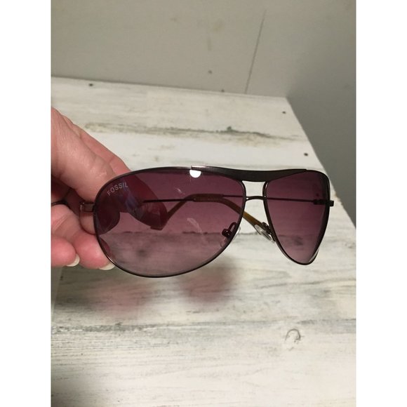 Fossil unisex aviator sunglasses with dark brown lenses and bronze frames - Picture 2 of 6
